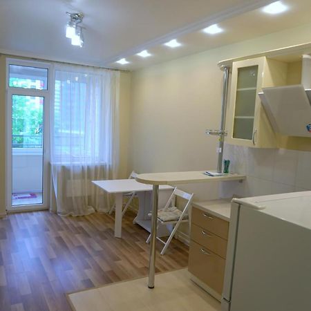 Посуточная Аренда Квартиры М. Левобережная Kiew Exterior foto